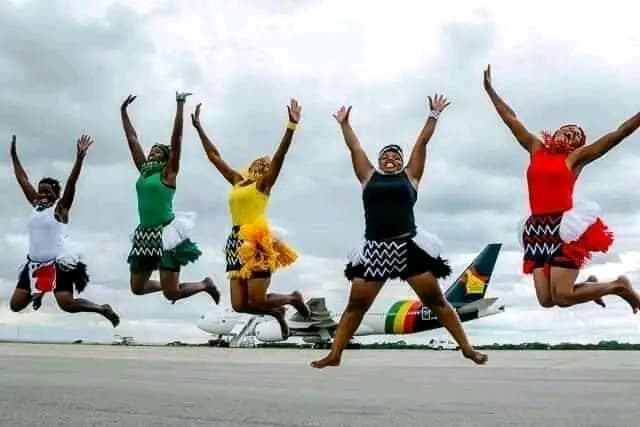 Hwamanda Dance Troupe performance photo 2