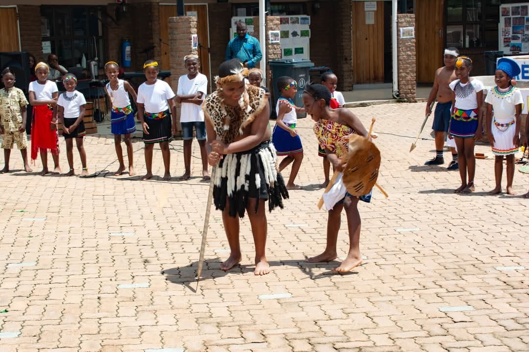 Hwamanda Dance Troupe performance photo 6